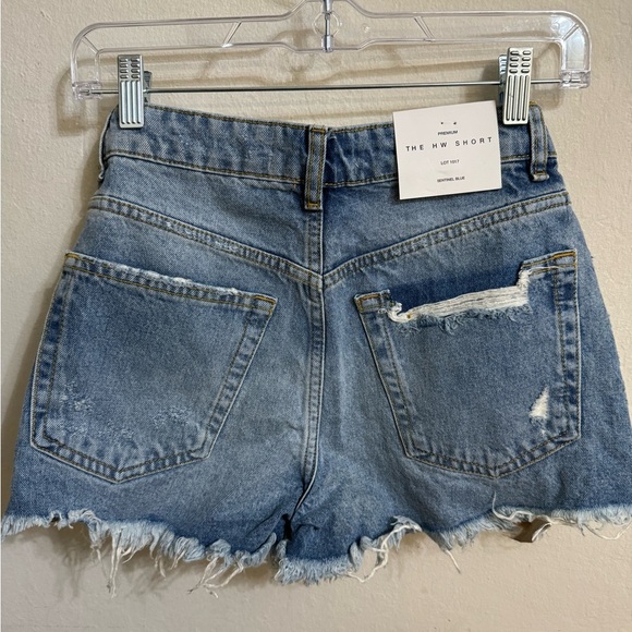 ZARA distressed jean shorts size 34 (US 2) NEW With Tag - Picture 2 of 6